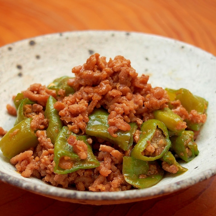 万願寺とうがらしと豚ミンチの味噌炒め煮